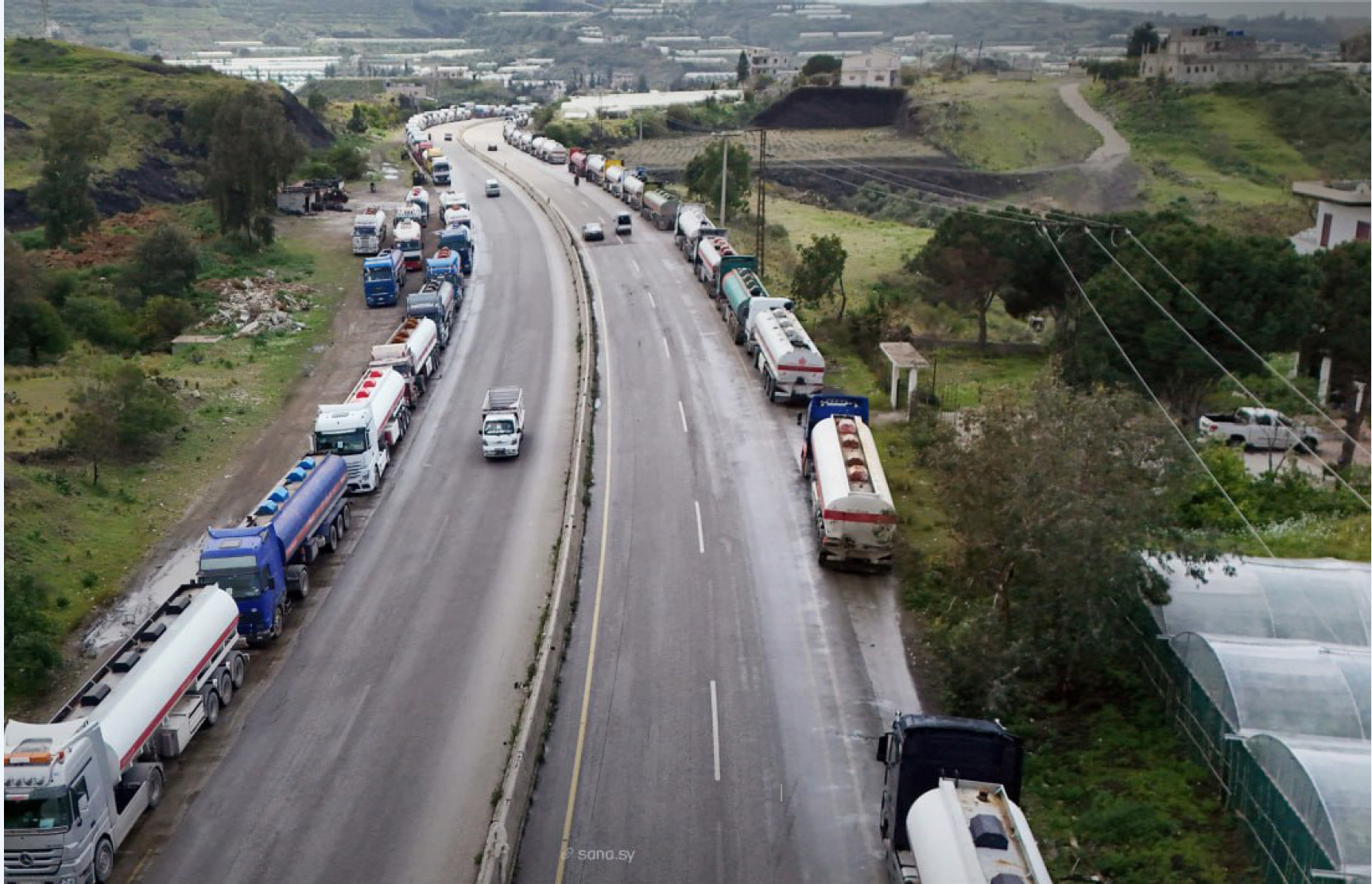 A convoy of tanker trucks carrying Iraqi heavy fuel oil to Baniyas Port in Syria, following the launch of Iraq&rsquo;s overland fuel exports via Syria in April 2026. Photo Credit: Syrian Arab News Agency (SANA).